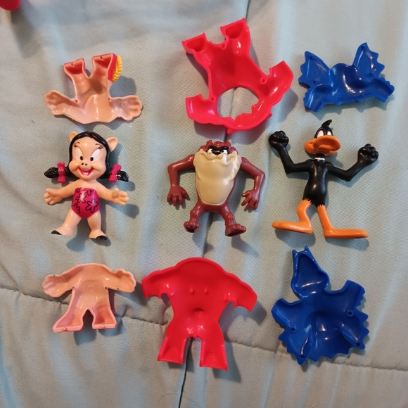 McDonalds Looney Tune collectibles. - Picture 2 of 2